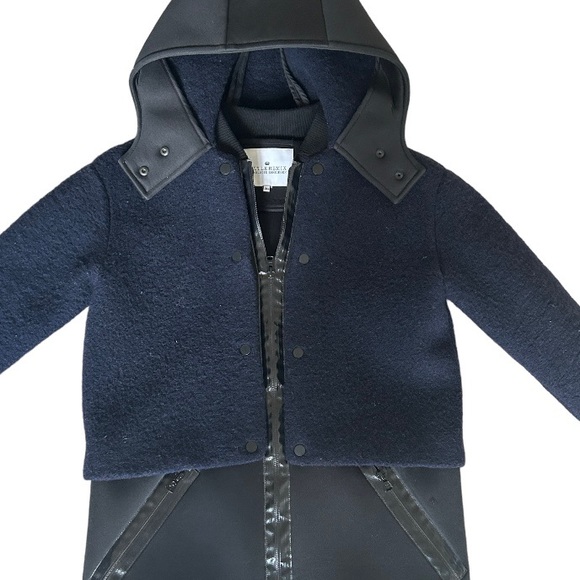 Color blocked Mixed Media Coat - Picture 2 of 10